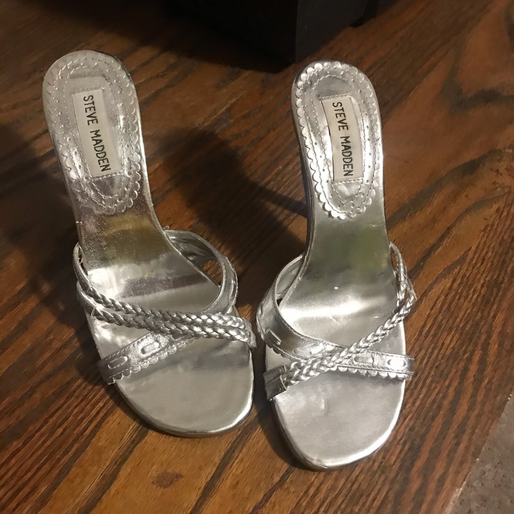 Steve Madden Silver Heels - Sz 6.5
